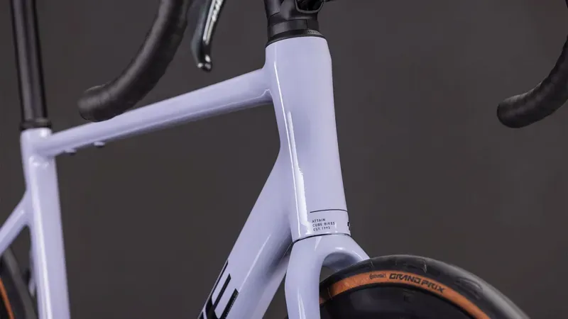 Cube Attain Race Road Bike In Cyclamen/Black-6