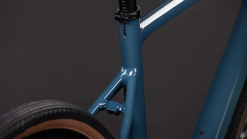 Cube Nuroad One Gravel Bike in Grove Green/Black-3